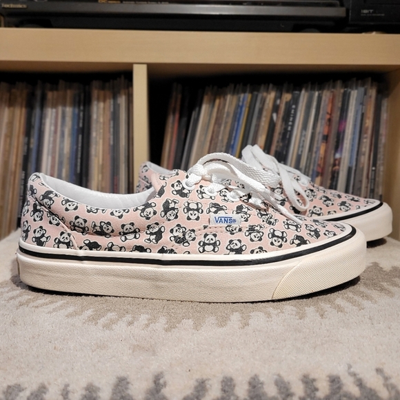 RARE Vans Era 95 DX Anaheim Factory OG Panda / OG Pink - Picture 1 of 12